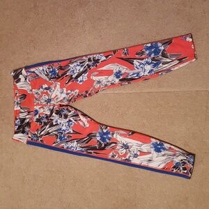 Nike Women All-In Tight Hyper Femme Leggings